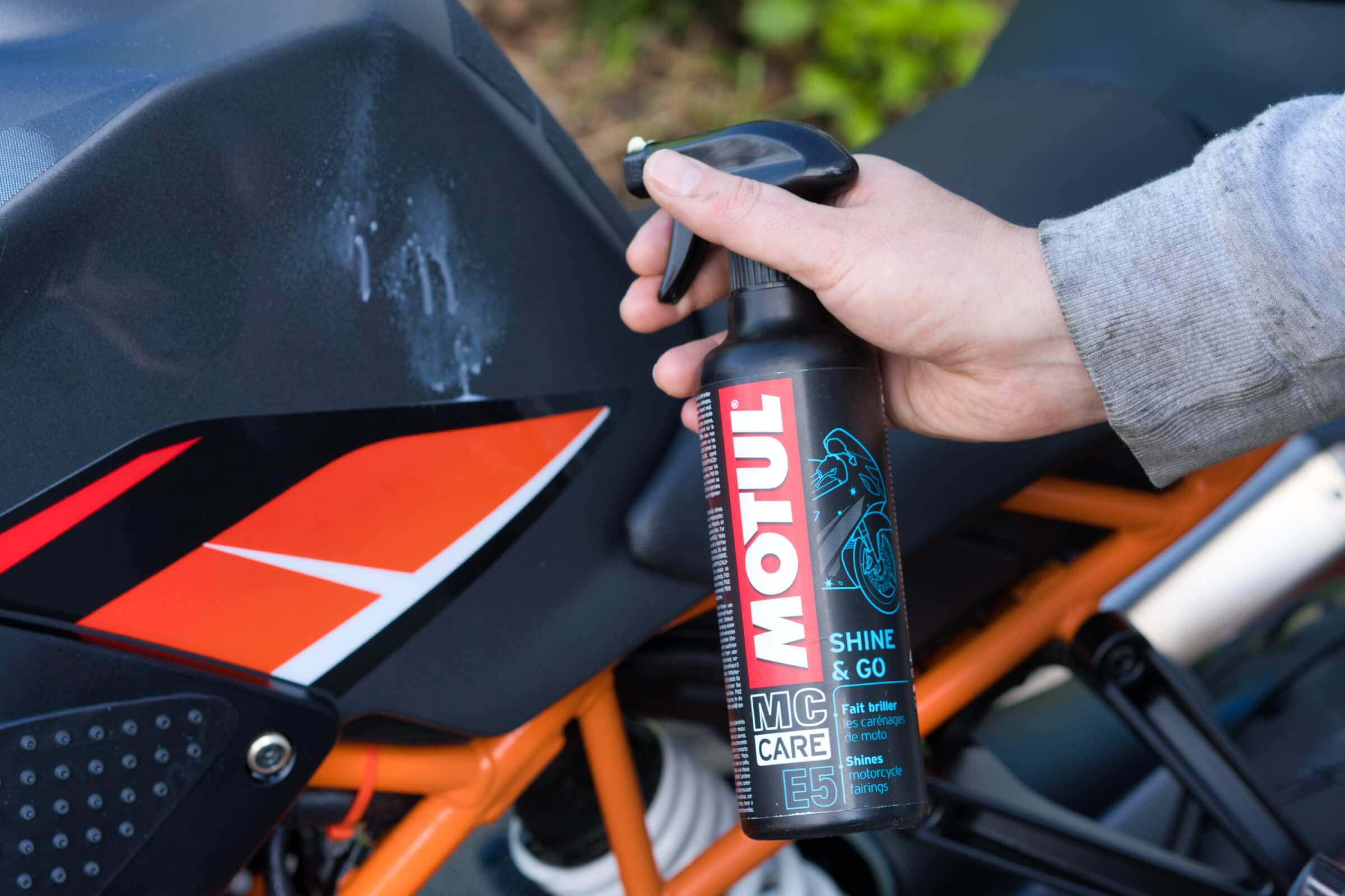 Motul Shine and Go E5 Test Motul Shine and Go E5 Anwendung