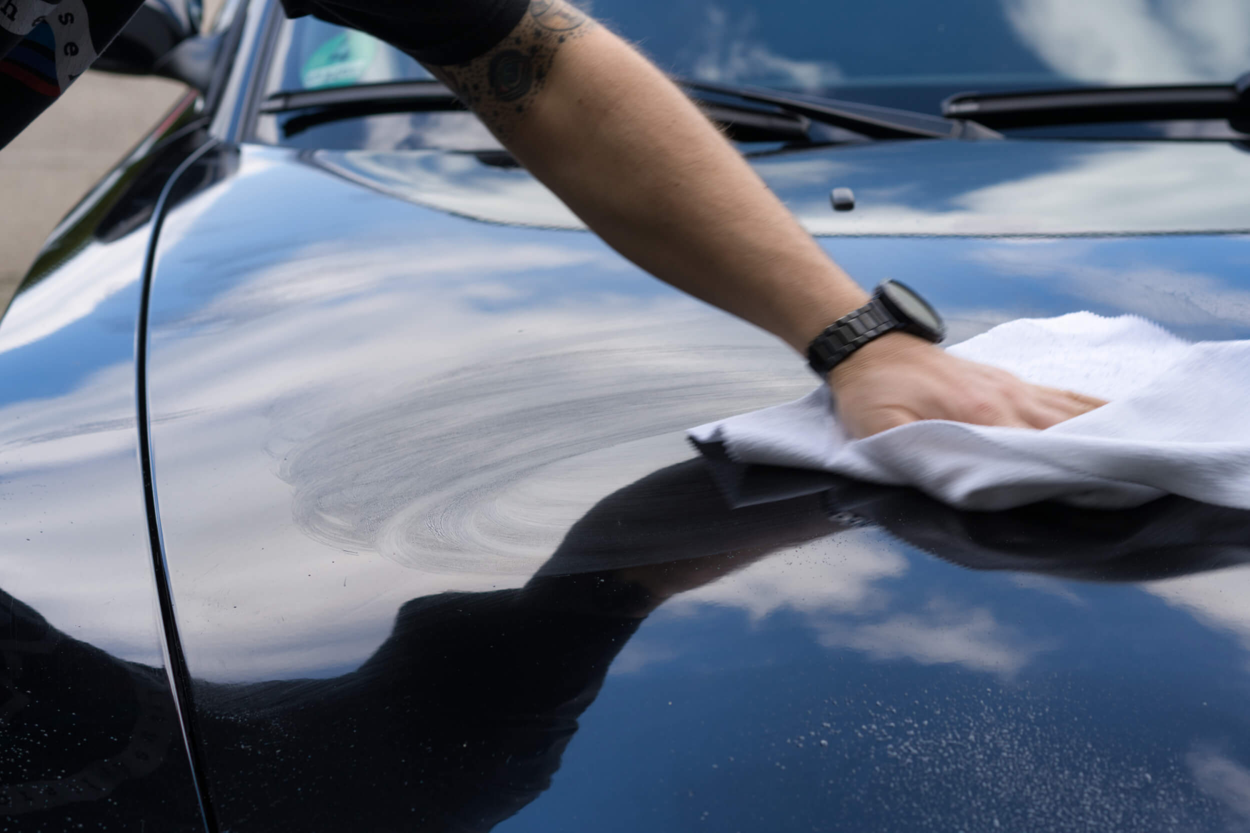 Sonax Brilliant Shine Detailer einarbeiten