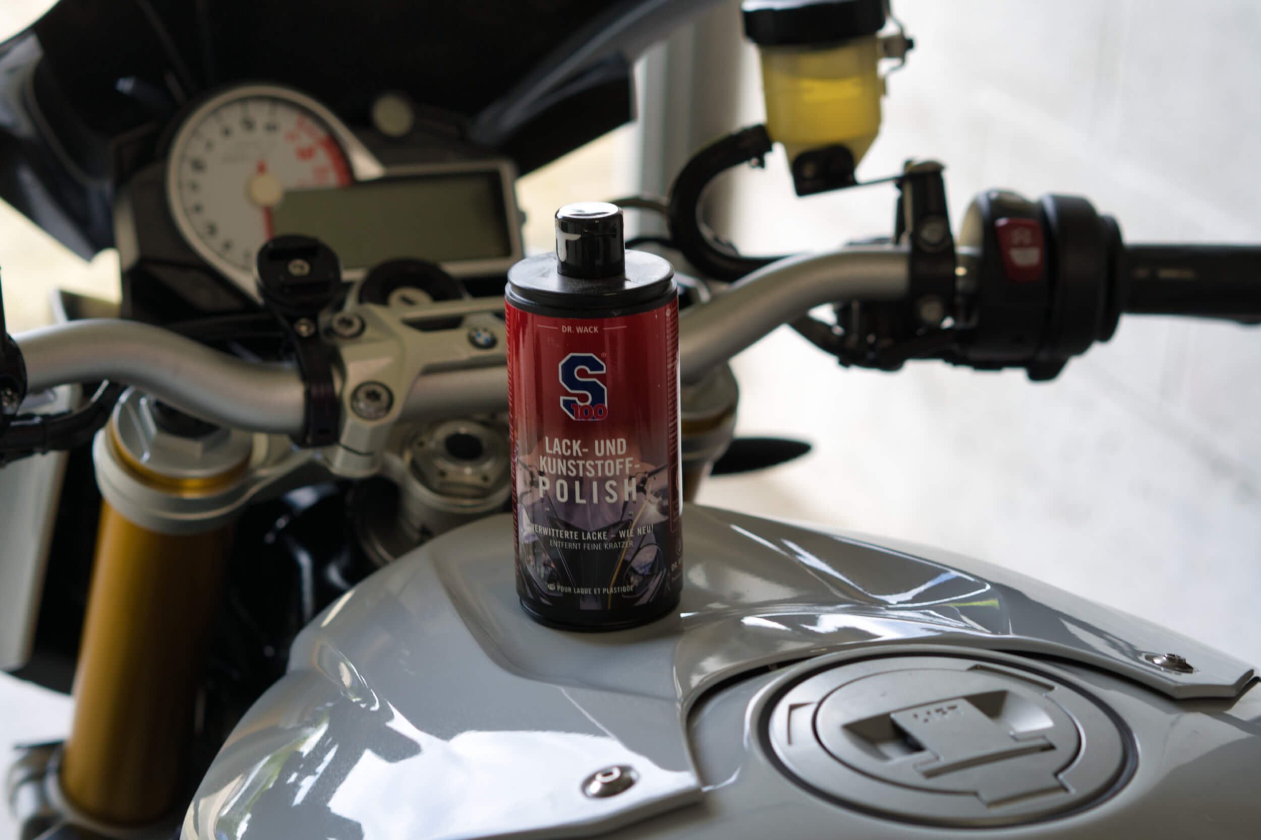 Dr. Wack S100 Lack- und Kunststoff-Polish Test DR. Wack S100 Lack und Kunststoff Polish Erfahrung