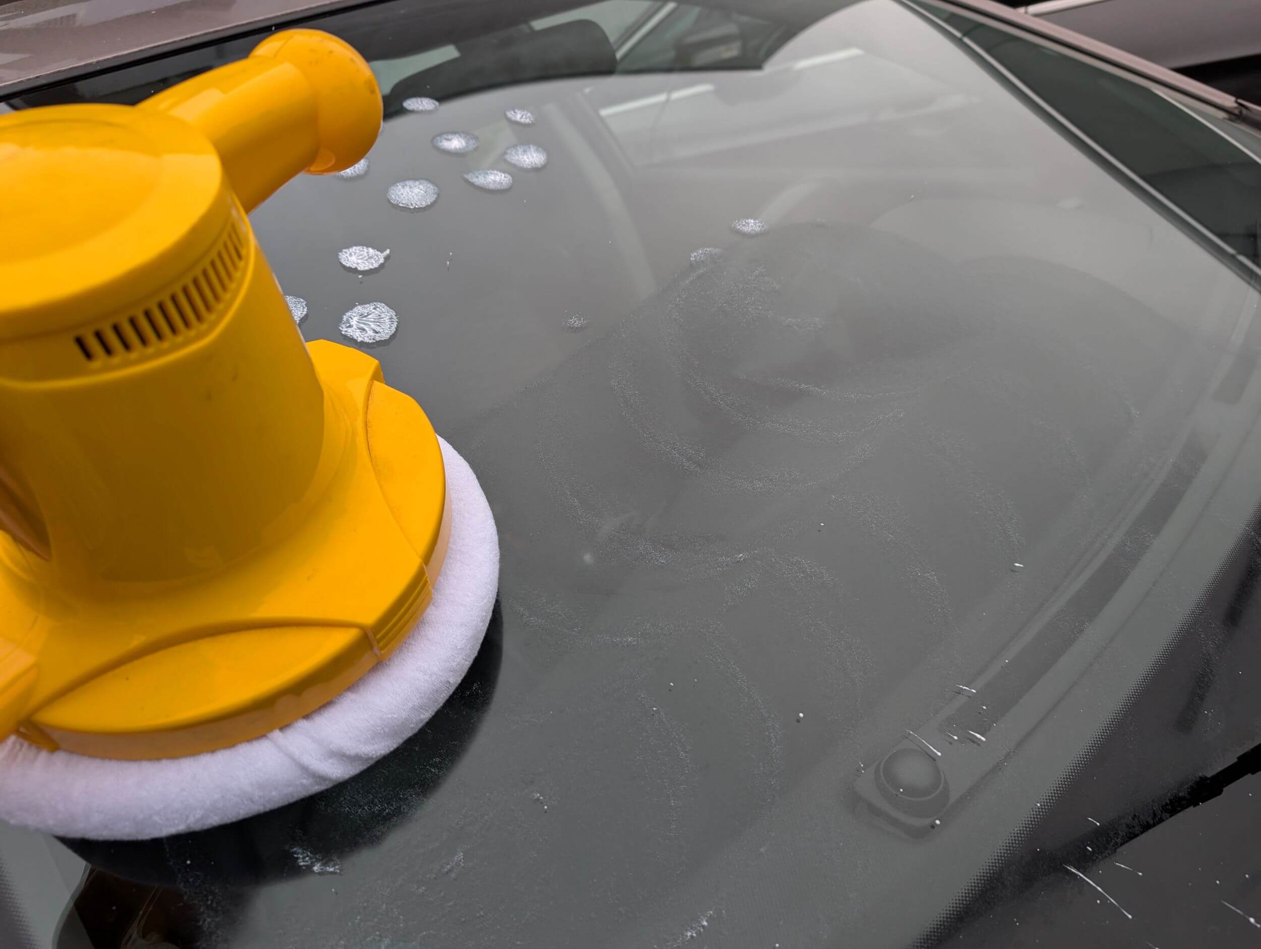 Sonax Glass Polish einpolieren